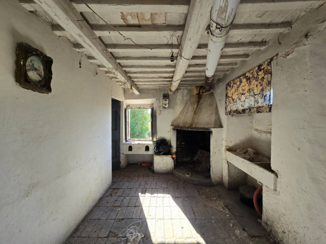 Rustico in vendita a Fermo