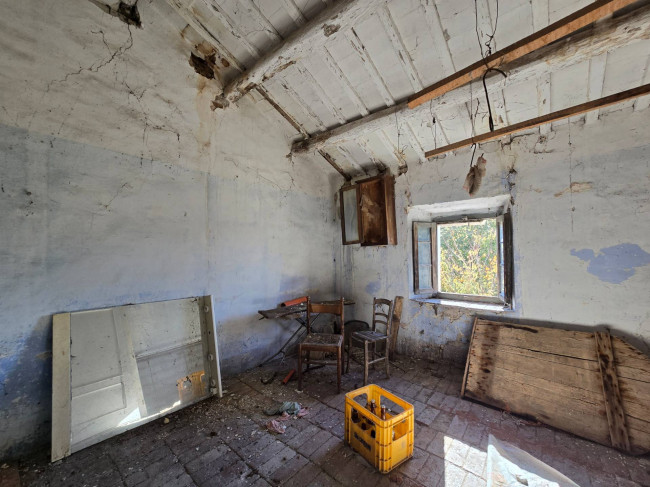 Rustico in vendita a Fermo