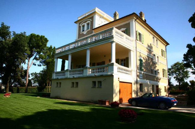 Villa in vendita a Fermo