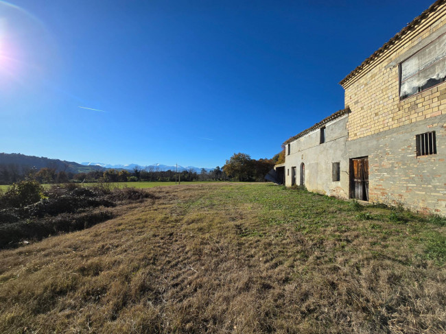  for sale in Montegiorgio
