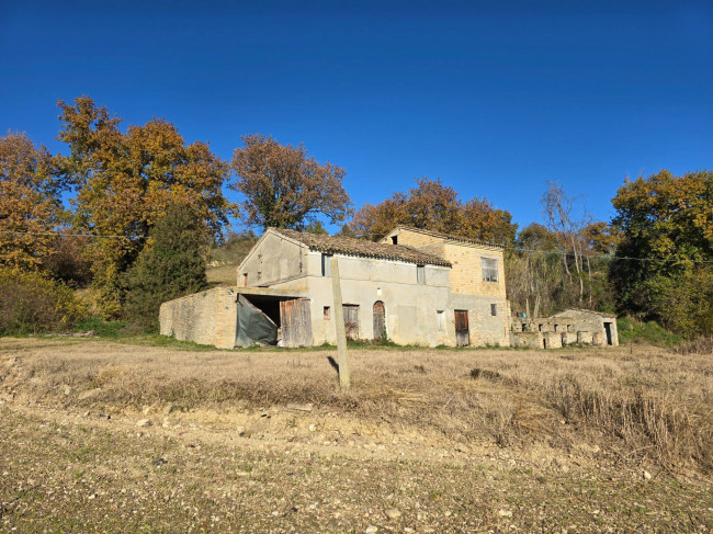  for sale in Montegiorgio