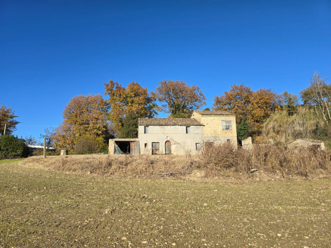  for sale in Montegiorgio
