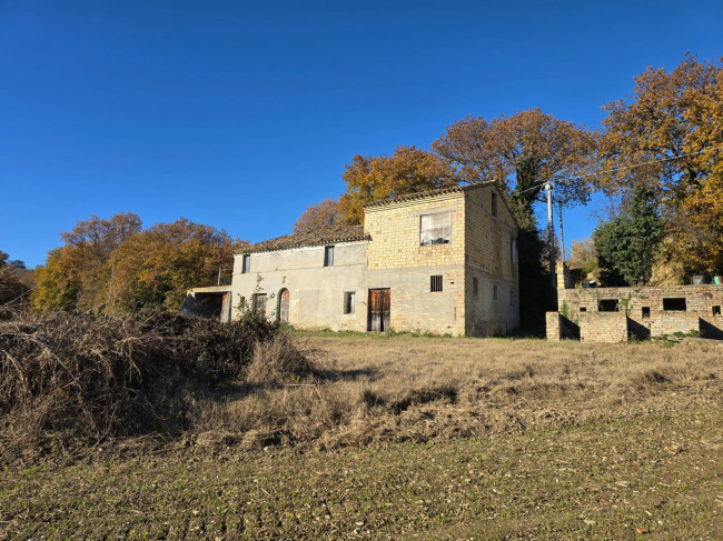 for sale in Montegiorgio