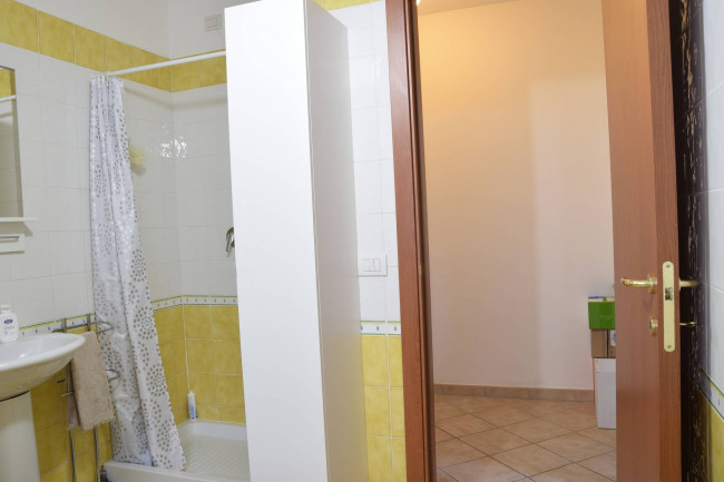  for rent in Fermo
