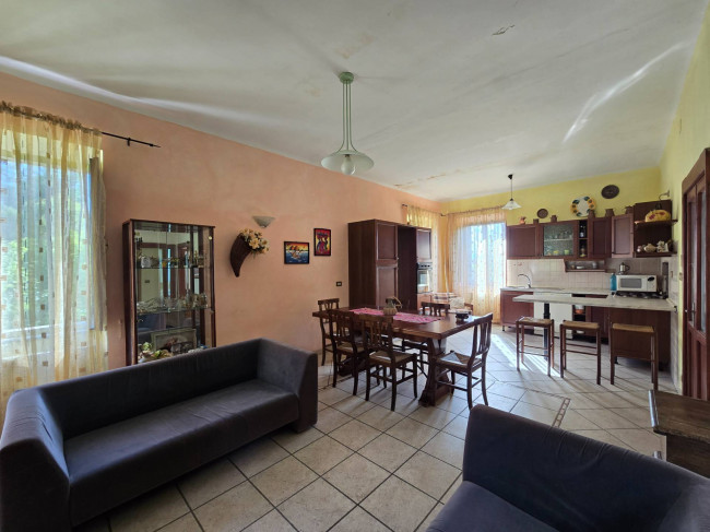 Casa singola in vendita a Montottone