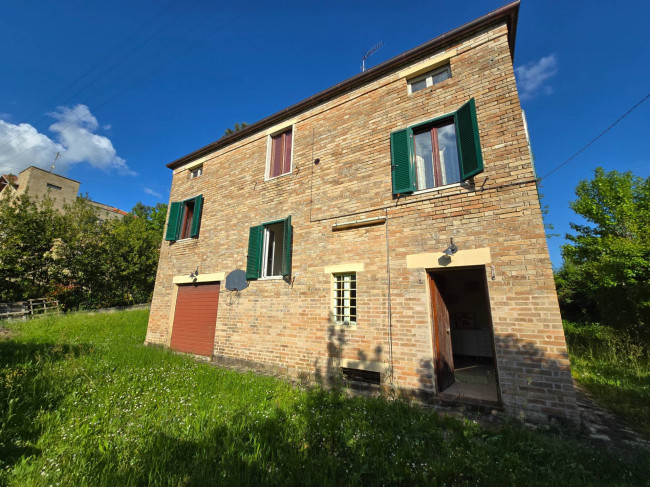 Casa singola in vendita a Montottone
