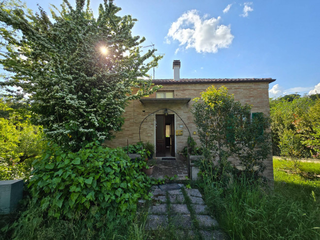 Casa singola in vendita a Montottone