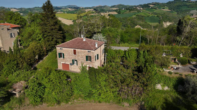Casa singola in vendita a Montottone