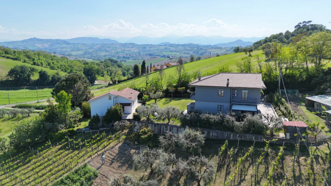Casa singola in vendita a Belmonte Piceno