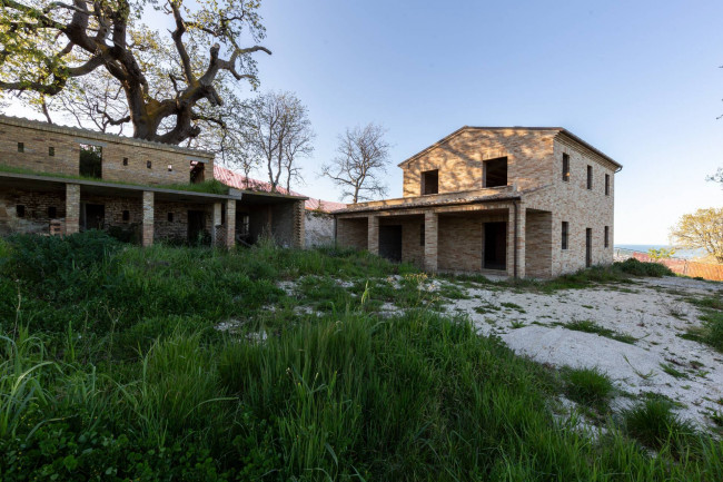 Casale in vendita a Lapedona