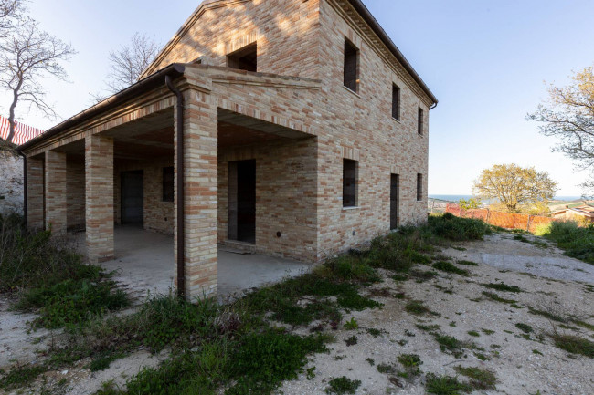 Casale in vendita a Lapedona