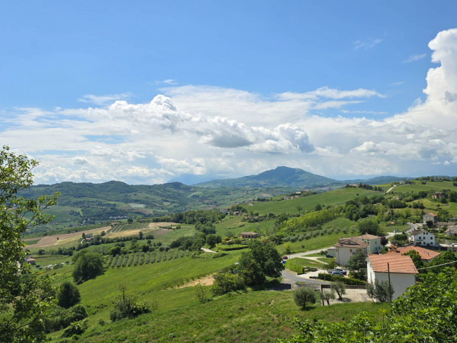 Casa singola in vendita a Monte Rinaldo