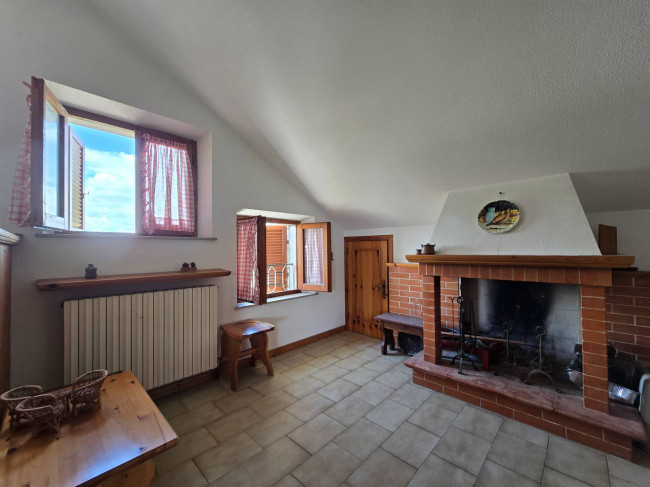 Casa singola in vendita a Monte Rinaldo