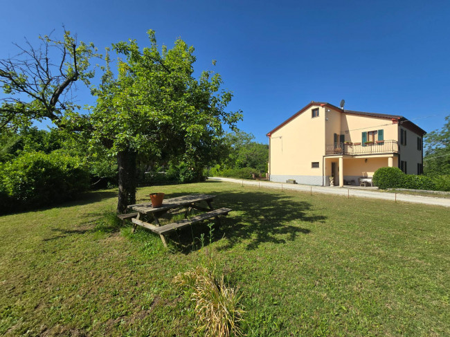  for sale in Montefalcone Appennino