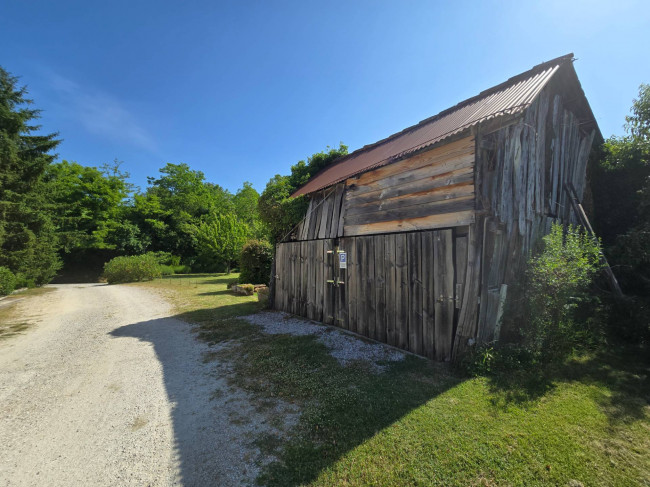  for sale in Montefalcone Appennino