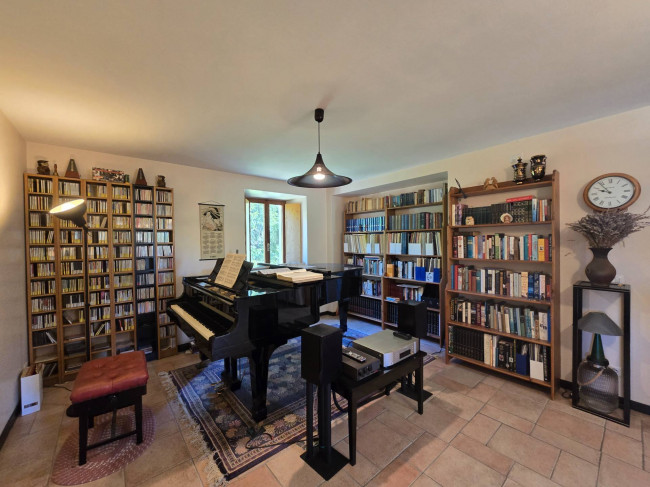  for sale in Montefalcone Appennino