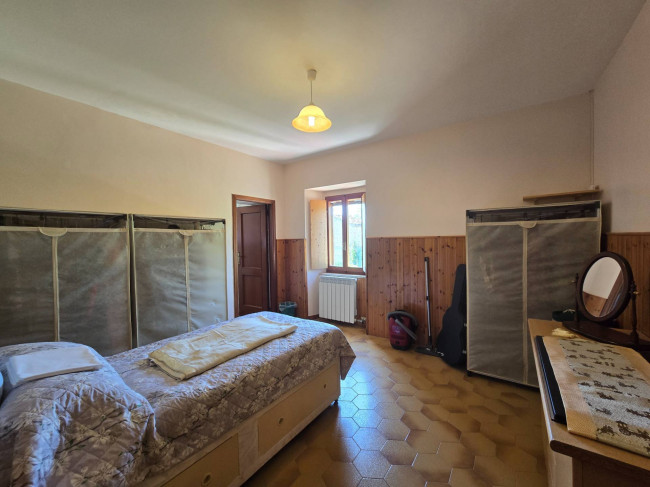  for sale in Montefalcone Appennino