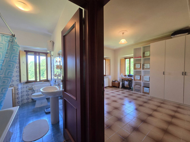  for sale in Montefalcone Appennino