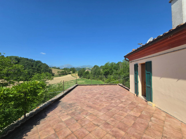  for sale in Montefalcone Appennino