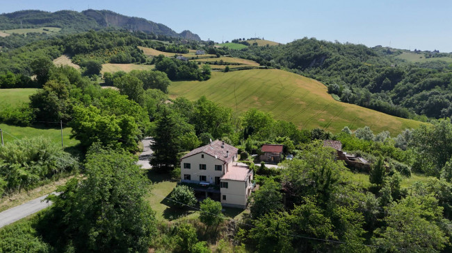  for sale in Montefalcone Appennino