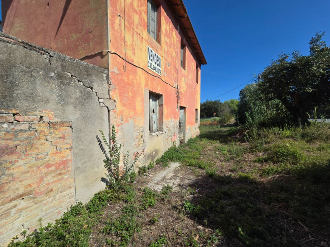 Rustico in vendita a Fermo