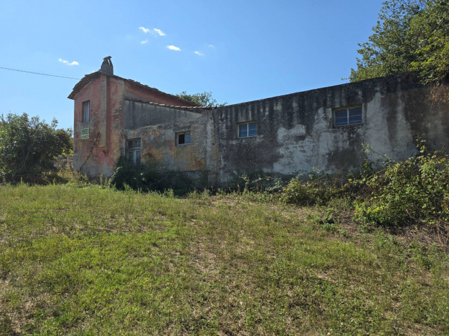Rustico in vendita a Fermo