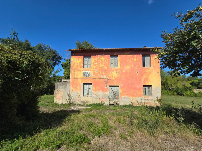 Rustico in vendita a Fermo