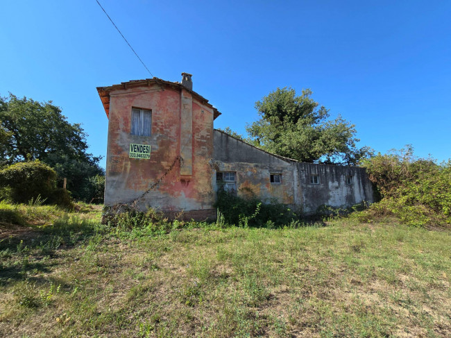 Rustico in vendita a Fermo