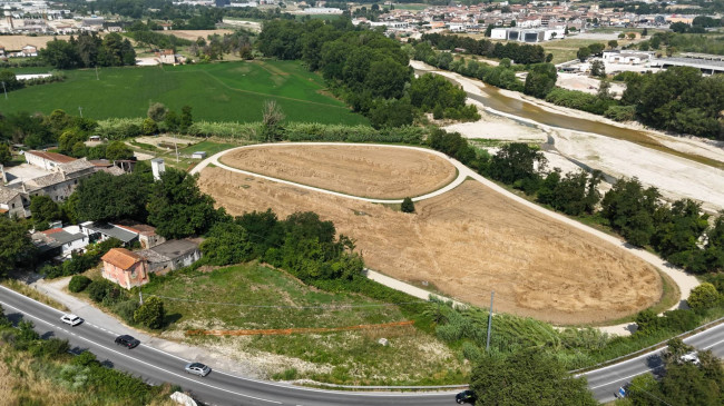 Rustico in vendita a Fermo
