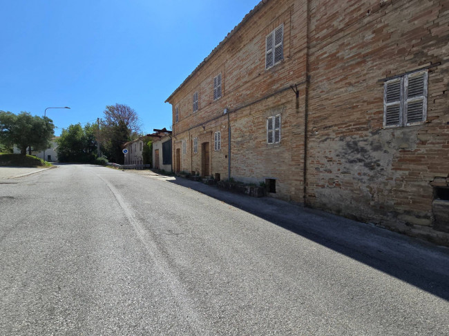 Casale in vendita a Montegiorgio