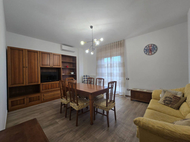  for rent in Fermo