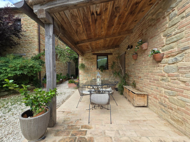 Casale in vendita a Sarnano