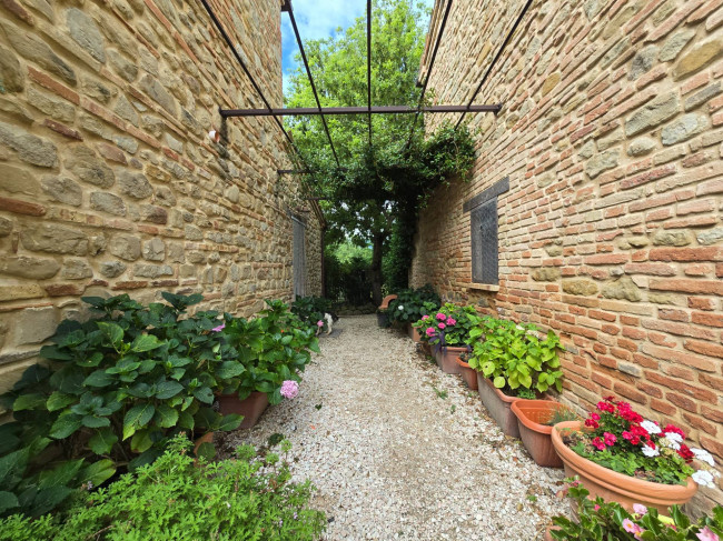 Casale in vendita a Sarnano