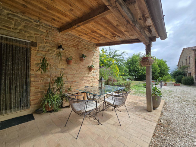 Casale in vendita a Sarnano