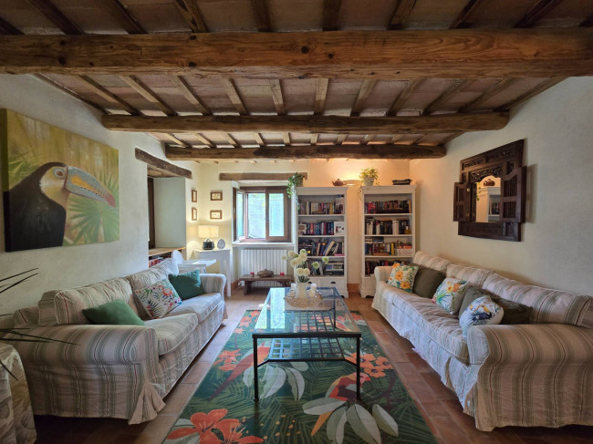 Casale in vendita a Sarnano