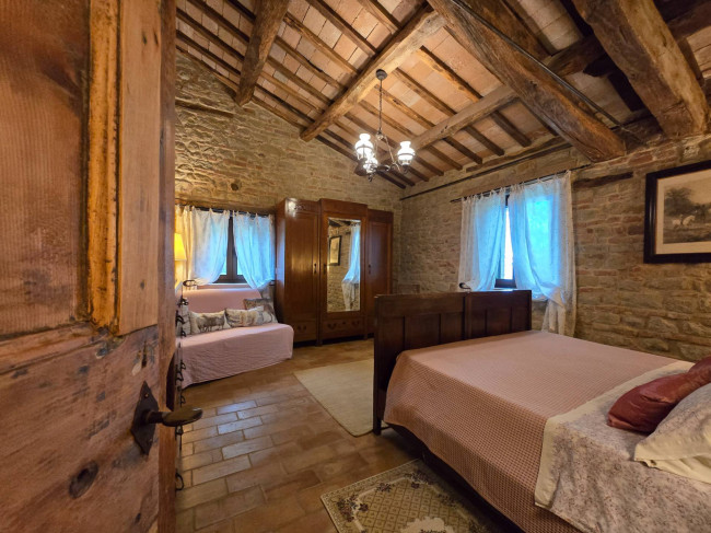 Casale in vendita a Sarnano