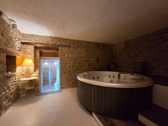 Casale in vendita a Sarnano