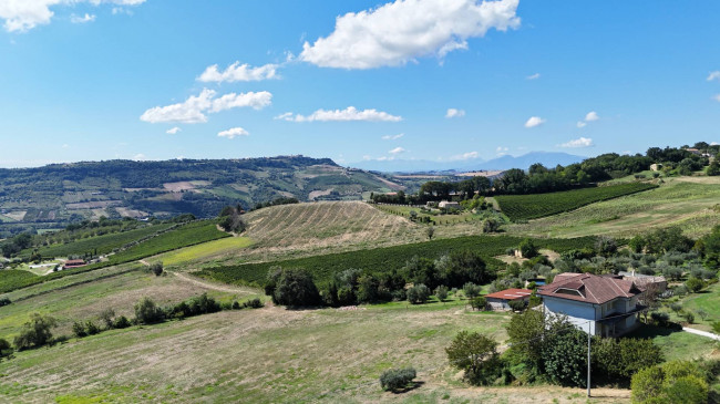 Casa singola in vendita a Monterubbiano
