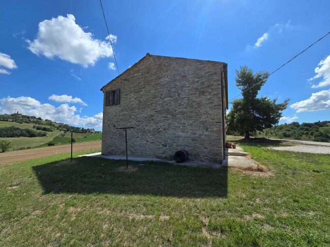 Casale in vendita a Monte Rinaldo