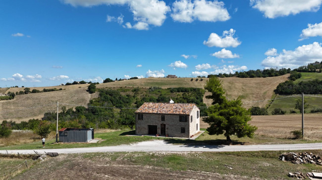 Casale in vendita a Monte Rinaldo