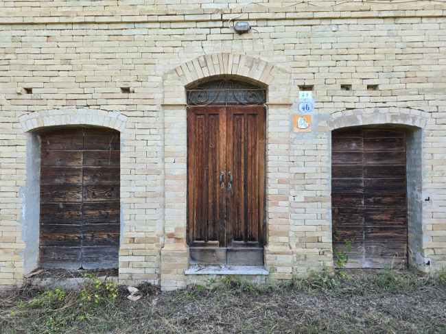 Casale in vendita a Belmonte Piceno