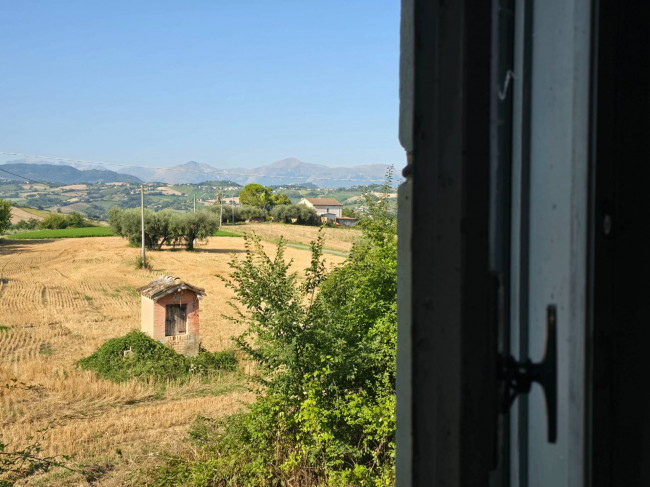 Casale in vendita a Belmonte Piceno