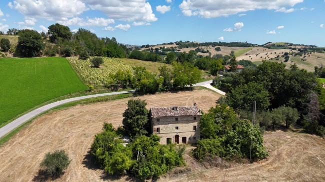 Casale in vendita a Belmonte Piceno