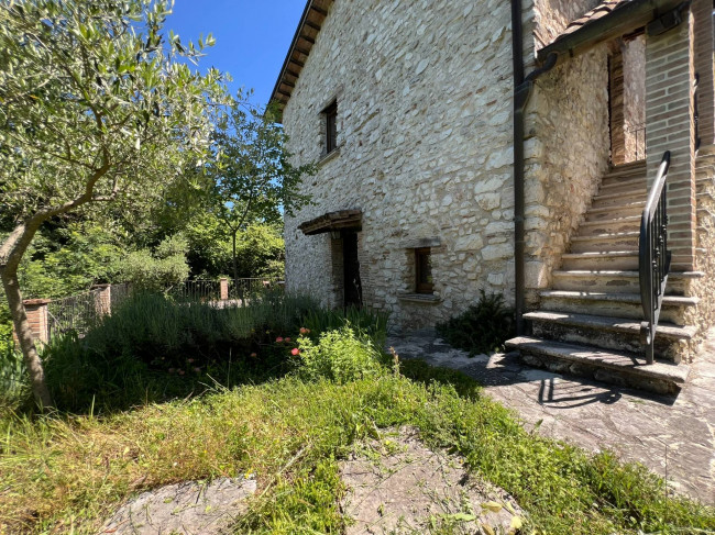Casale in vendita a Colli sul Velino