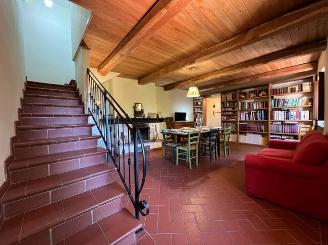 Casale in vendita a Colli sul Velino