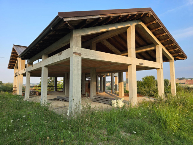  for sale in Montegiorgio