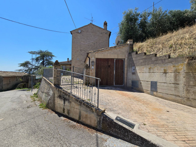 Casa singola in vendita a Monterubbiano