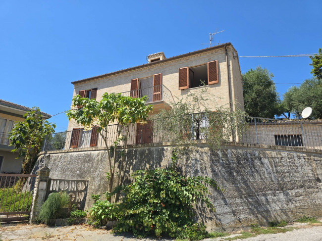 Casa singola in vendita a Monterubbiano