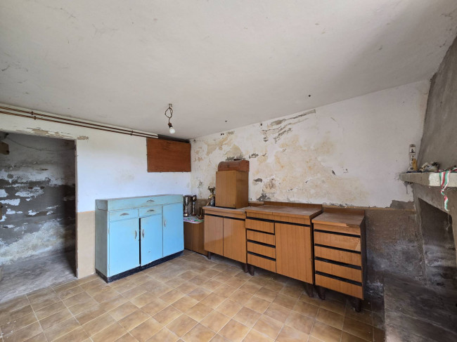 Casale in vendita a Monte Rinaldo