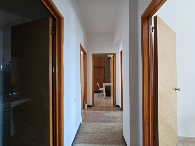  for rent in Fermo